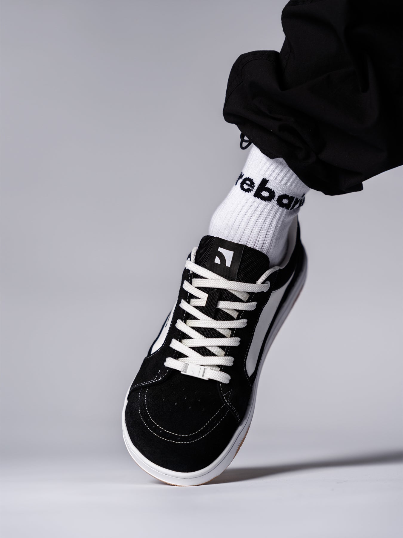 Barefoot Shoes Barebarics Legend - Black & White - Barefoot Shoe Store