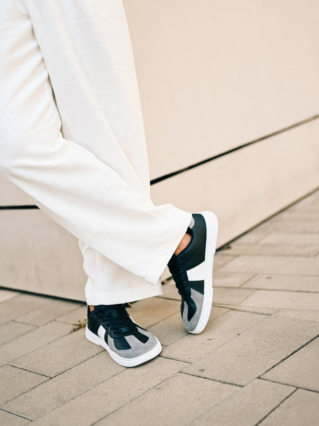 Barefoot Sneakers Barebarics Icara - Black & Dark Grey - Barefoot Shoe Store