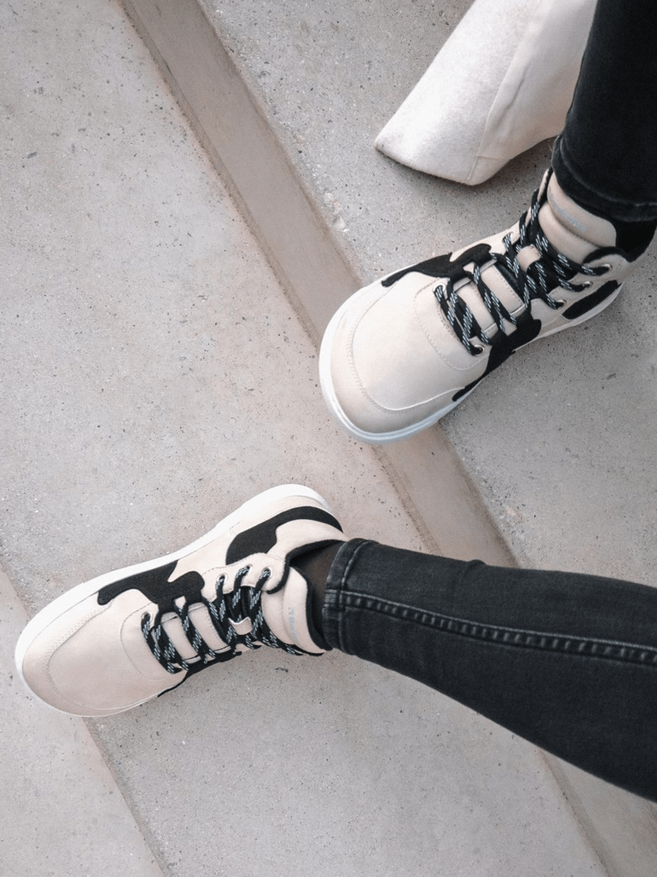 Barefoot Sneakers Barebarics Lynx - Beige & White - Barefoot Shoe Store