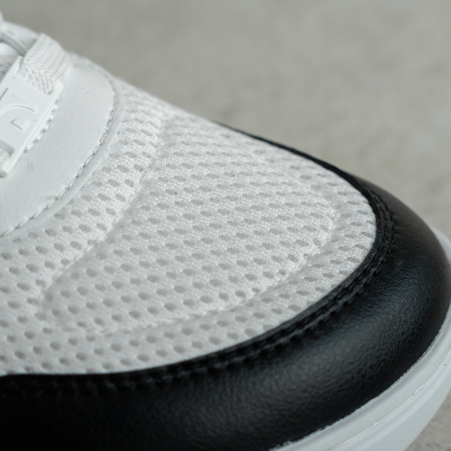 Barefoot Sneakers Barebarics Vaporo - White & Black - Barefoot Shoe Store