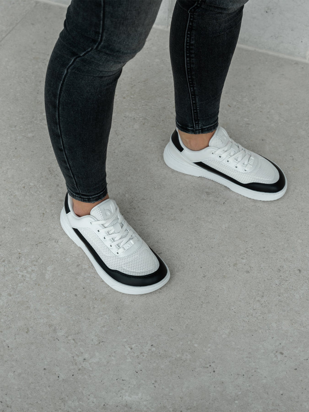 Barefoot Sneakers Barebarics Vaporo - White & Black - Barefoot Shoe Store