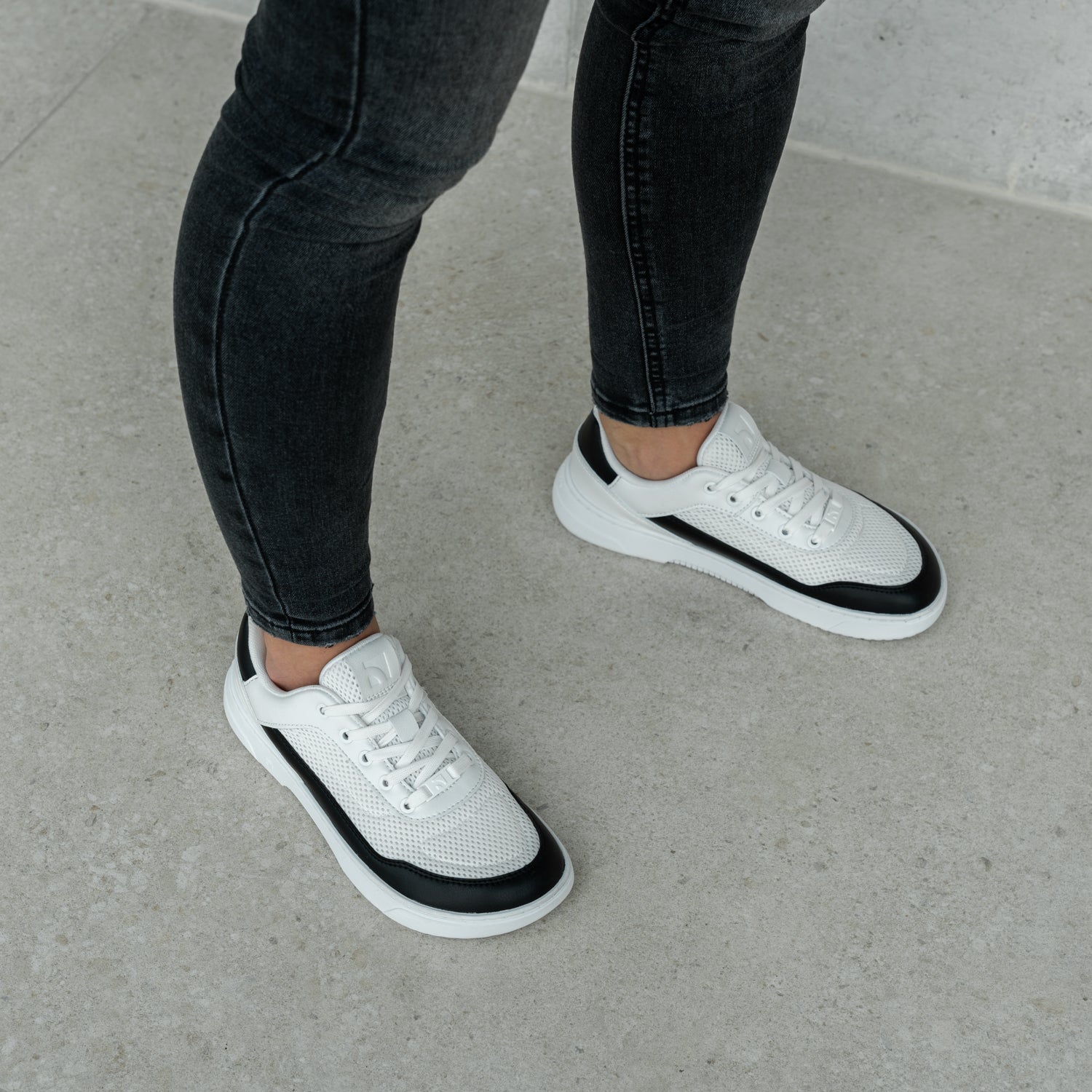 Barefoot Sneakers Barebarics Vaporo - White & Black - Barefoot Shoe Store