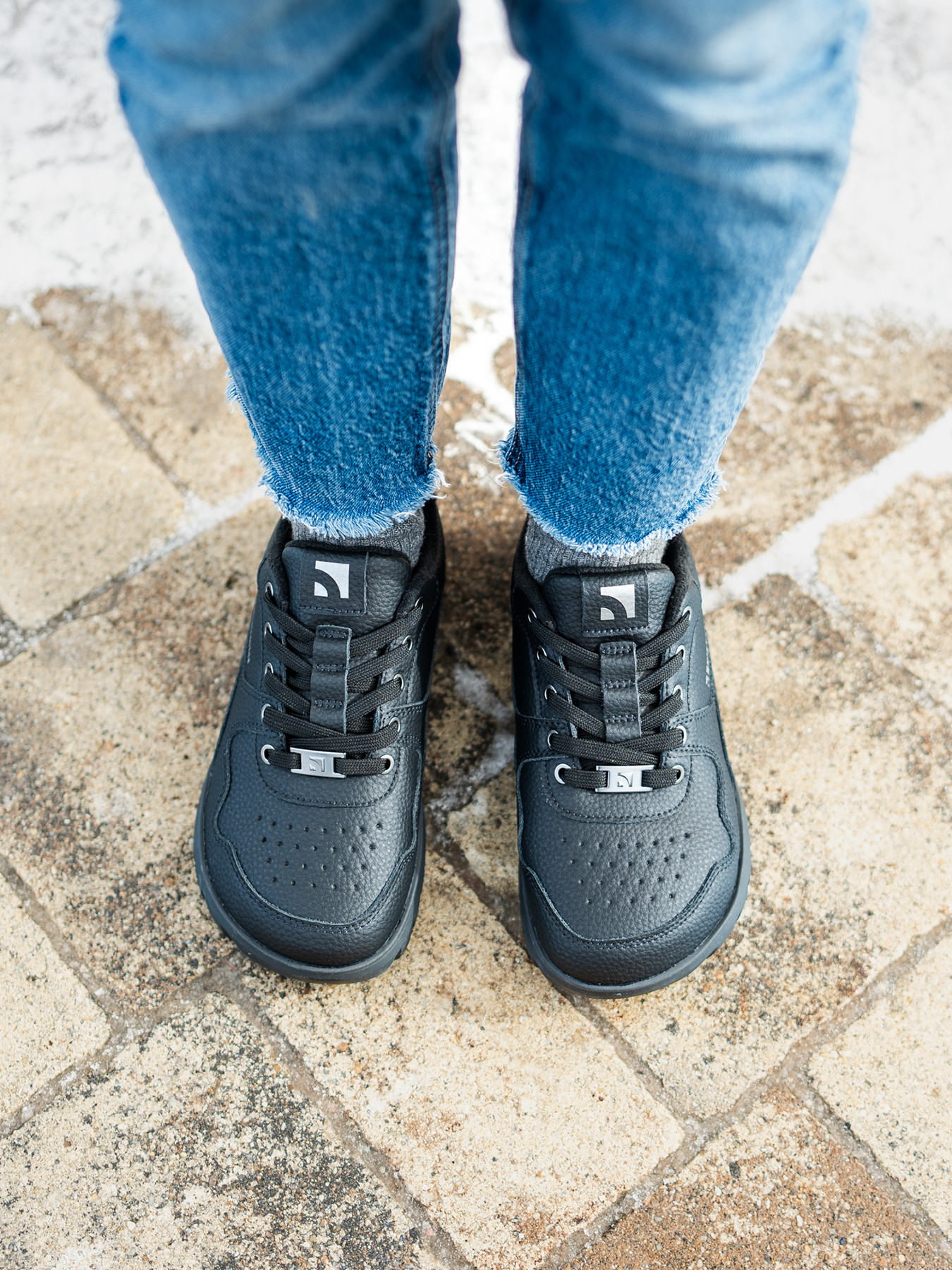 Barebarics ZING FROST: all black size eu 42