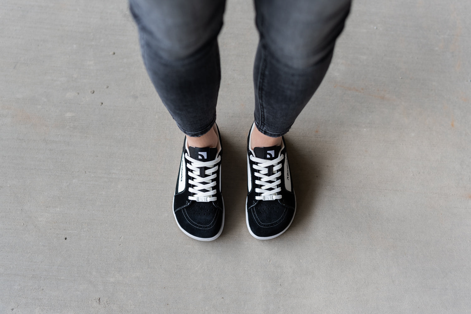 Barefoot Shoes Barebarics Legend - Black & White