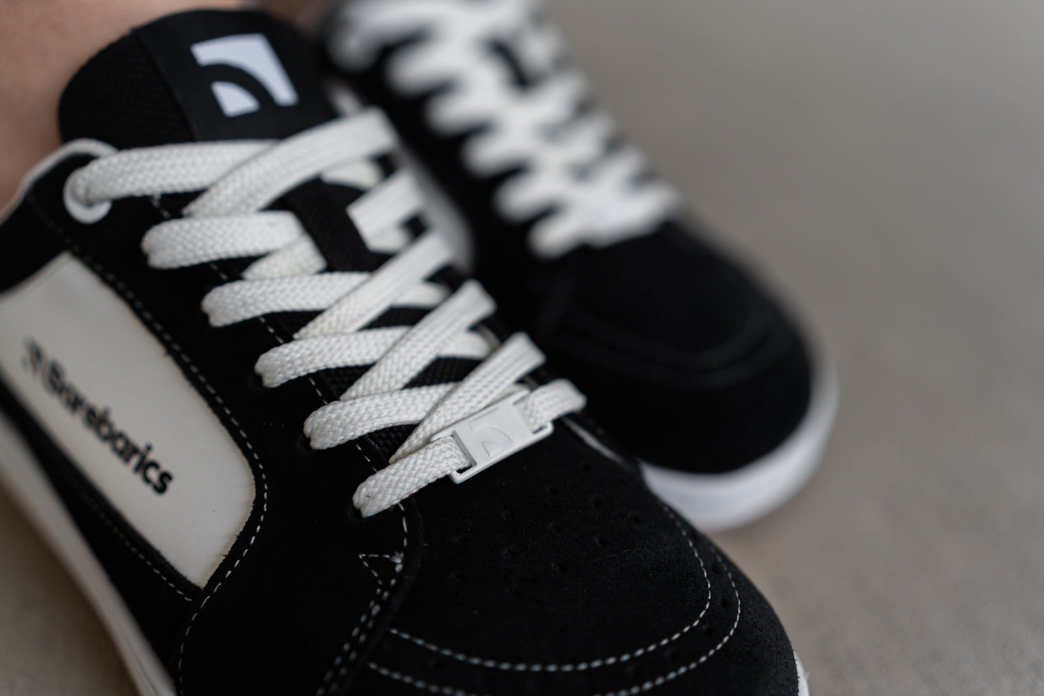 Barefoot Shoes Barebarics Legend - Black & White