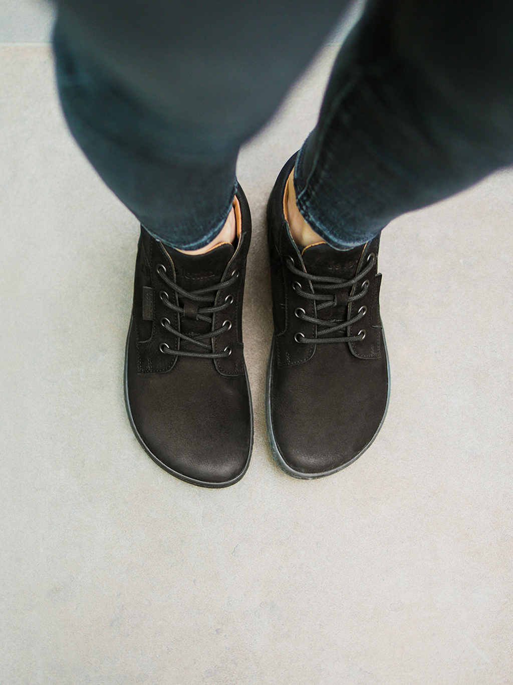 Zapatos descalzos - Be Lenka - Synergy - Todo negro