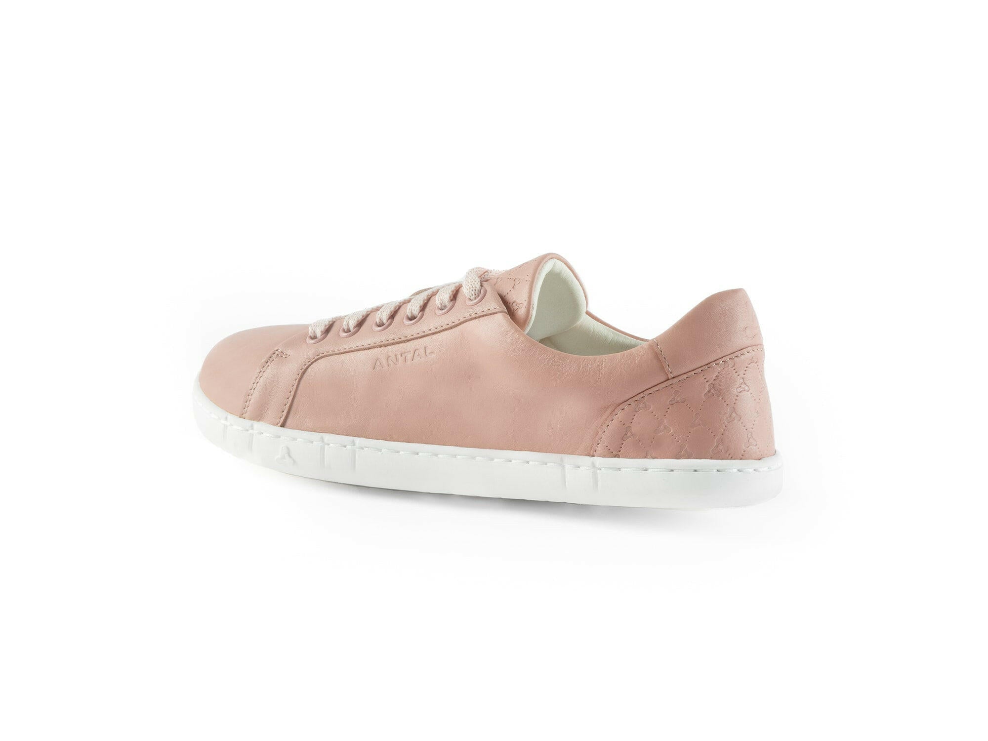Antal Amanda Peach.