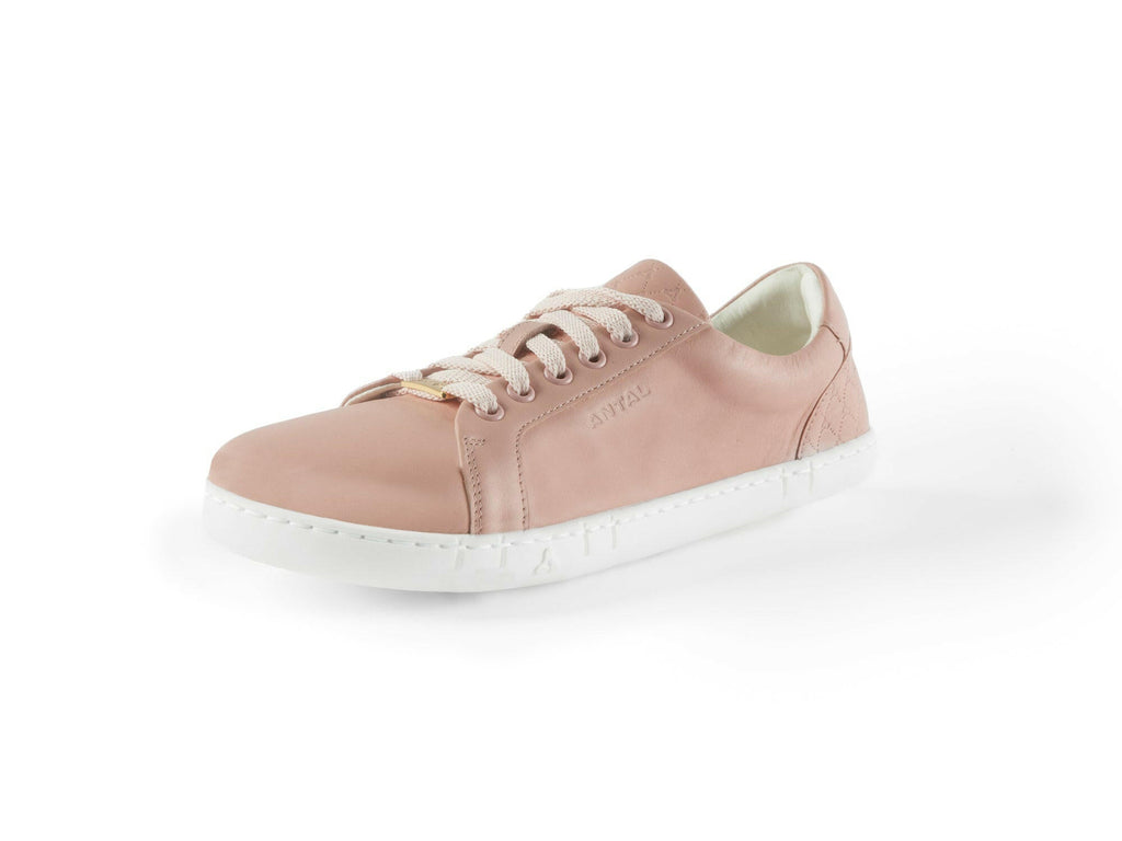 Antal Amanda Peach.