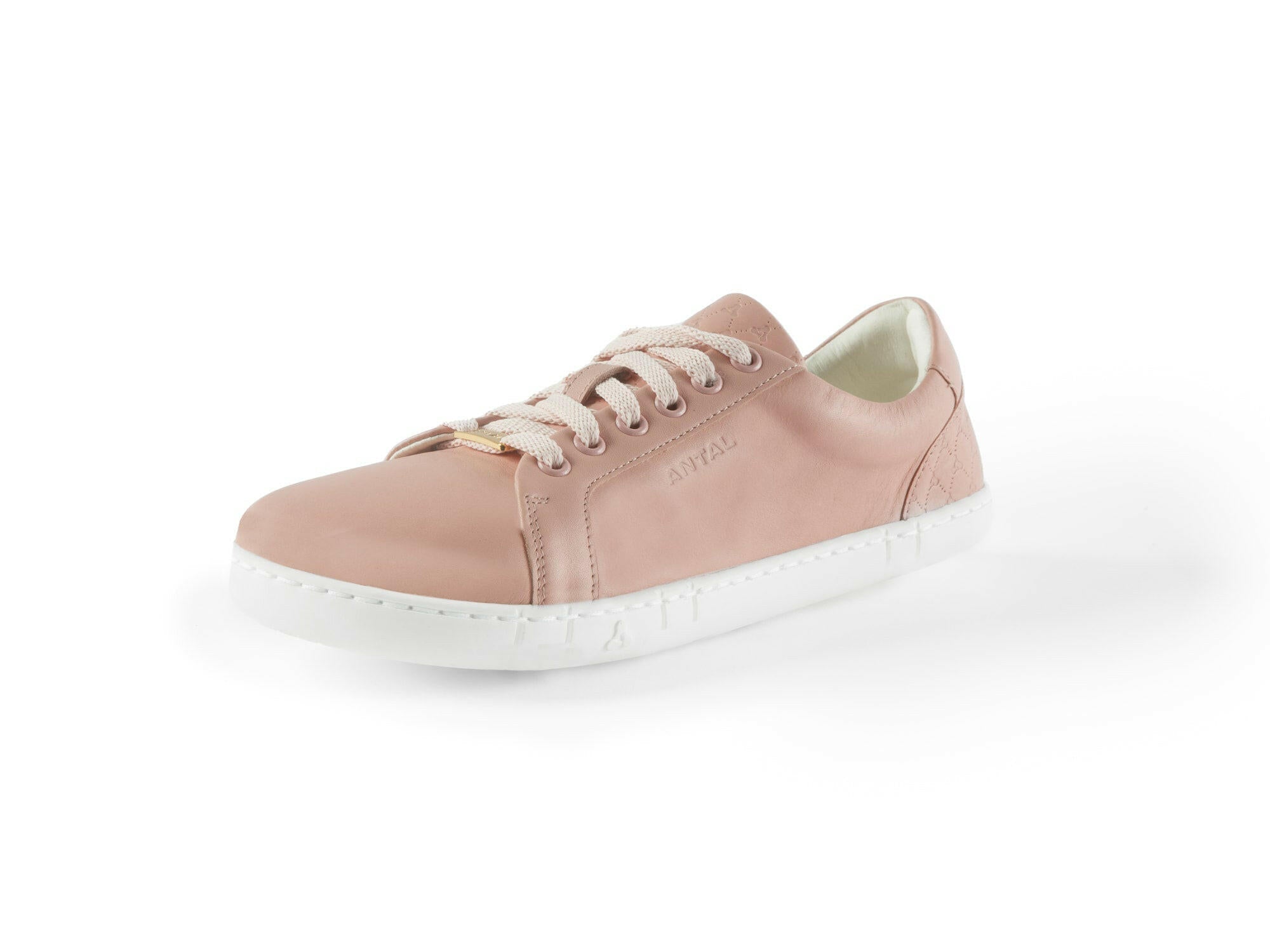 Antal Amanda Peach.