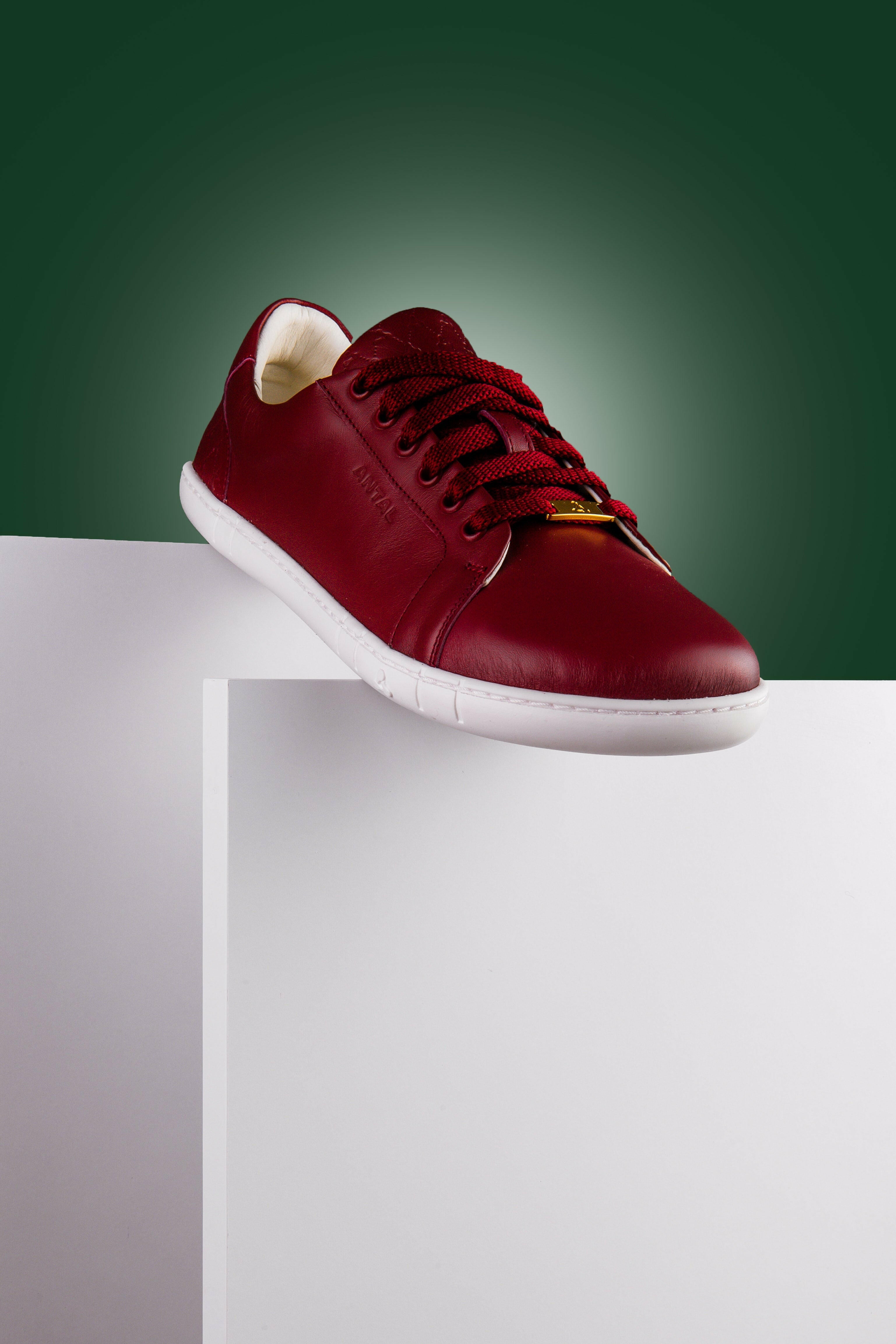 Antal Amanda Wine Red.