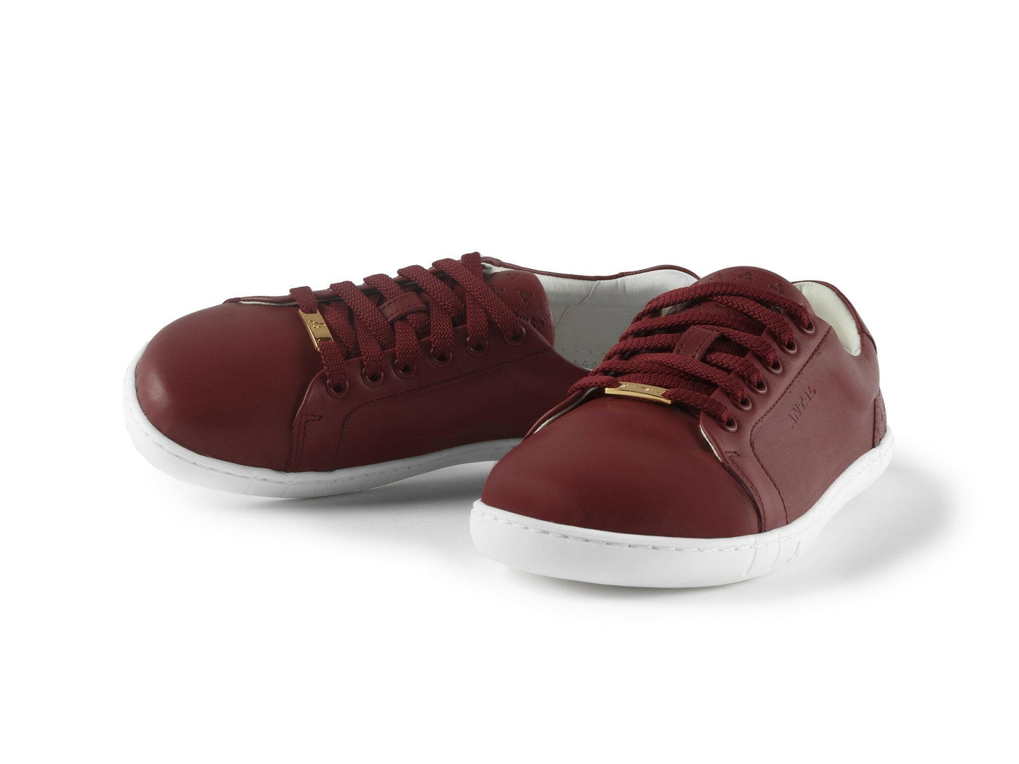 Antal Amanda Wine Red.