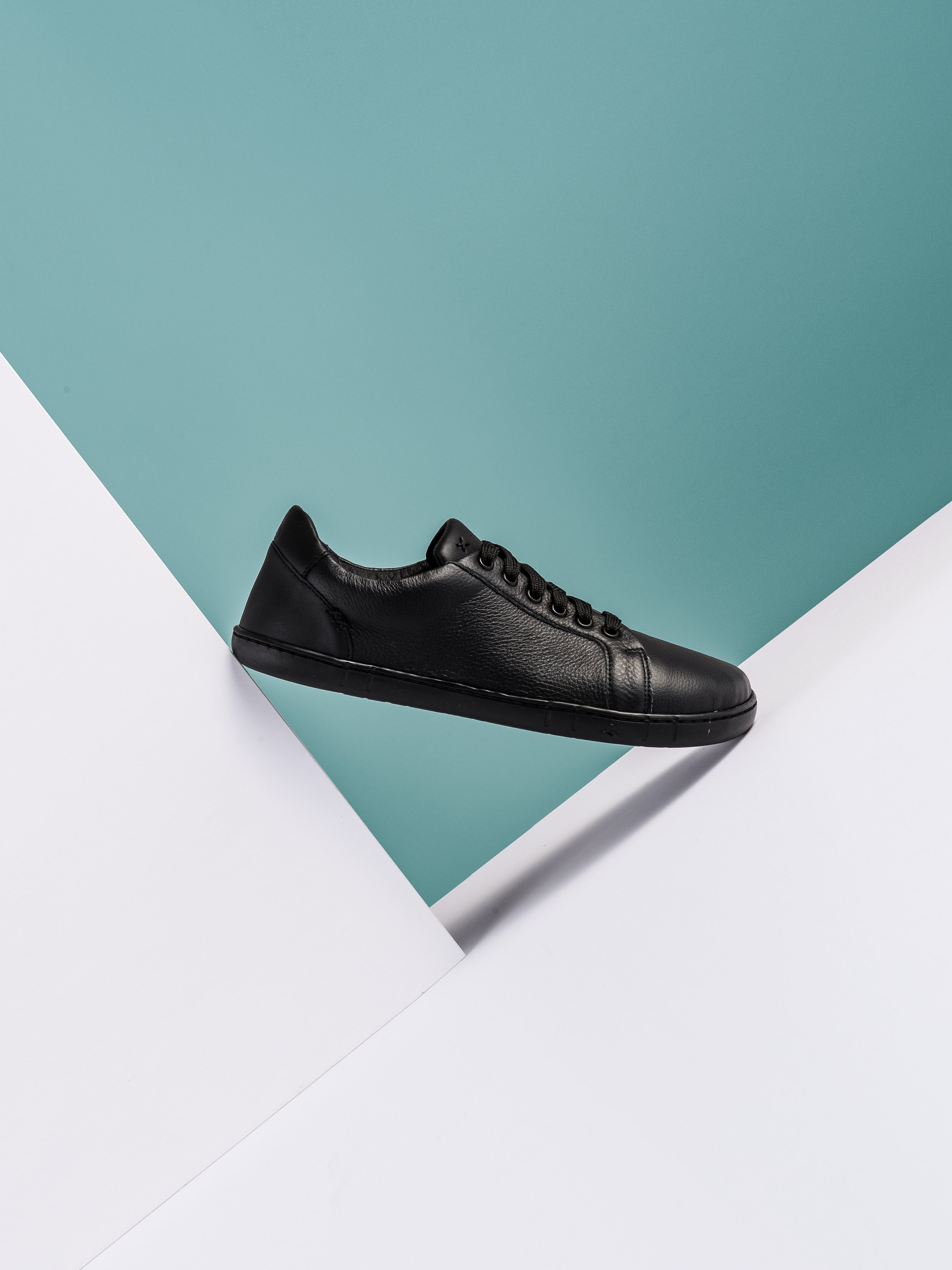 Antal Camino Black.