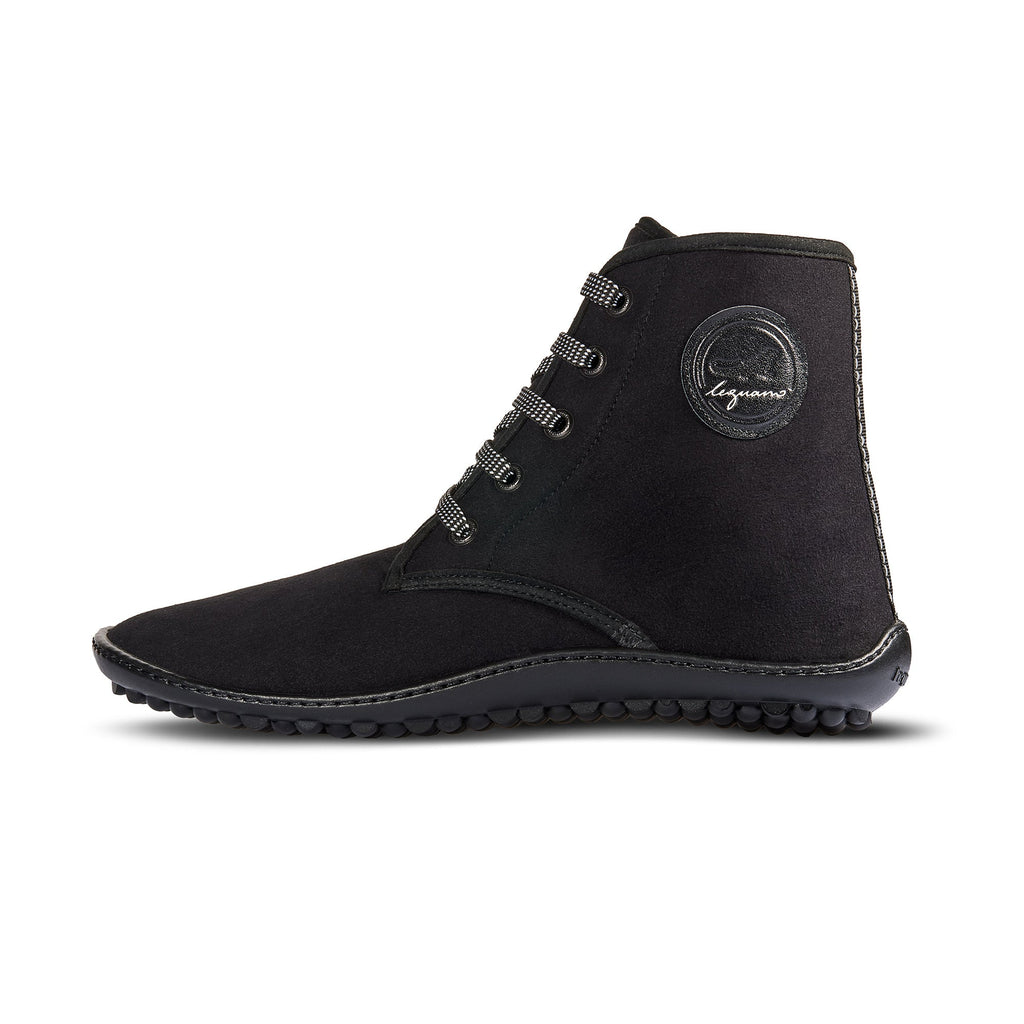 Chester Light - Black.