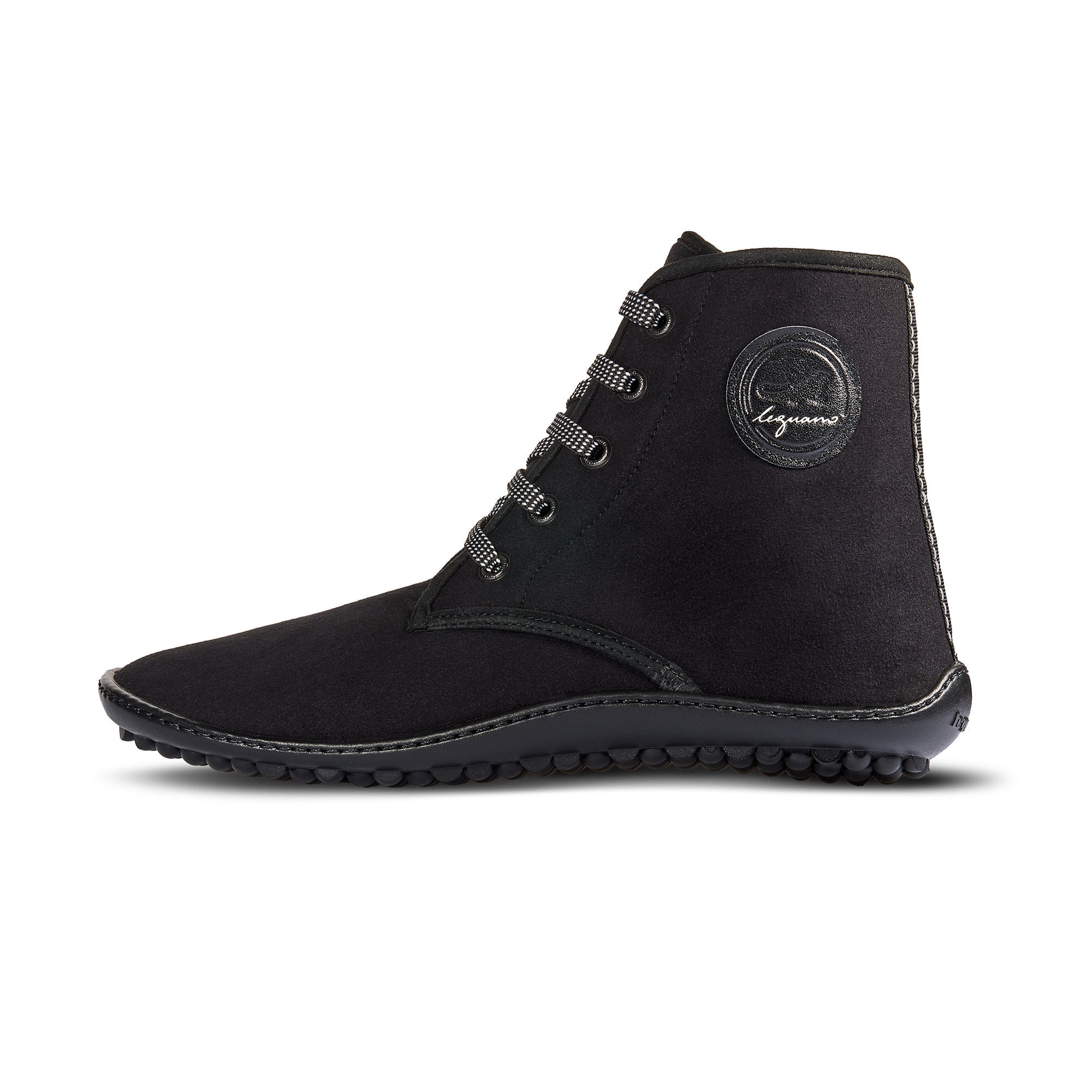 Chester Light - Black.
